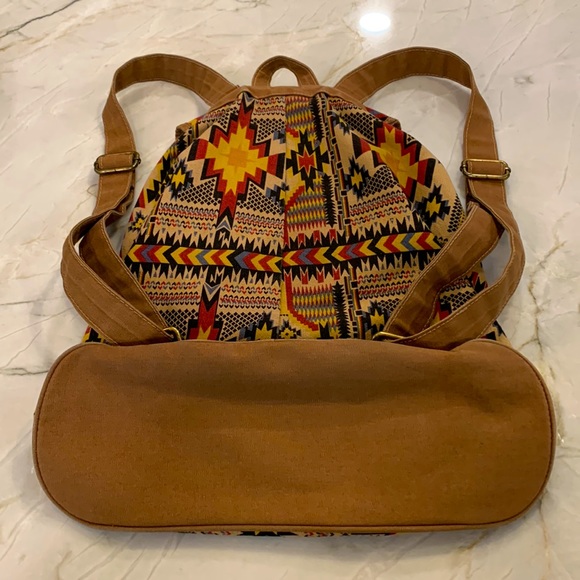 Aztec Inspired Backpack - Picture 4 of 8